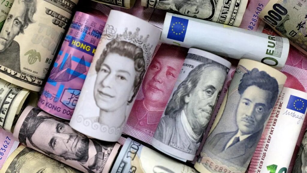 No BRICS asset pile big enough to rival dollar, Brazil central bank director says