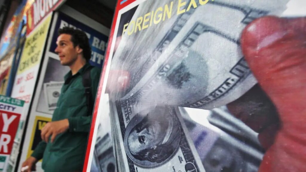 India’s forex reserves drop $1.88 bn to $686.227 bn with FCA down, gold reserves up