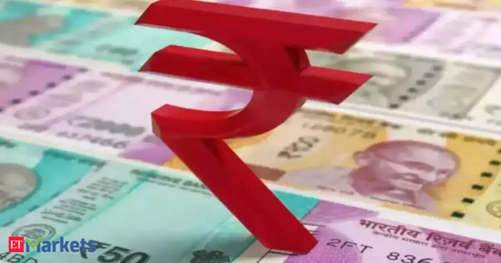 Rupee gains as oil retreat soothes, inflow expectations erode weakening bias