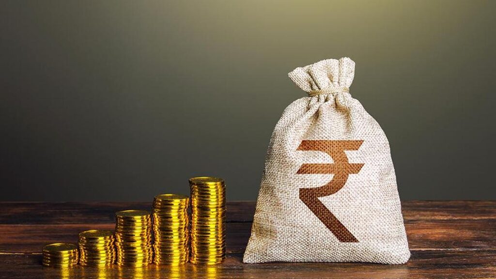 Rupee rises 20 paise to 95.41 against US dollar in early trade