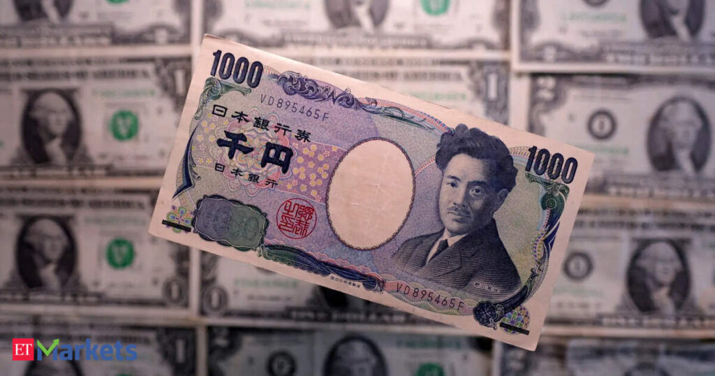 Fragile yen set for weekly decline as intervention risks mount