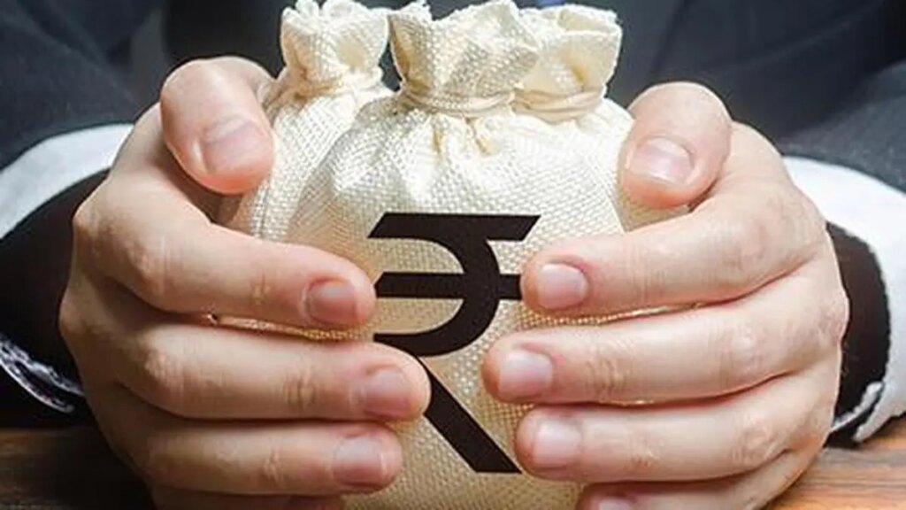 Rupee rises 17 paise to 95.56 against US dollar in early trade