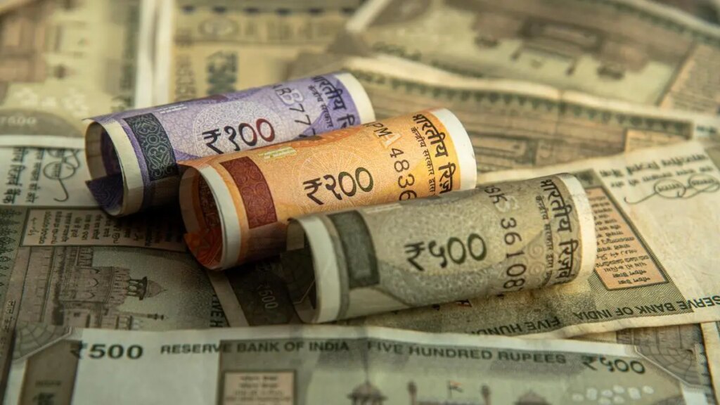 Rupee rises 16 paise to 95.73 against US dollar in early trade