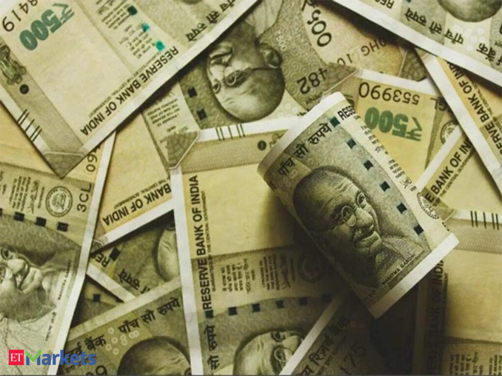 RBI’s sell-buy swaps slow rupee’s fall but push up forward premiums, making hedging costlier for foreign investors