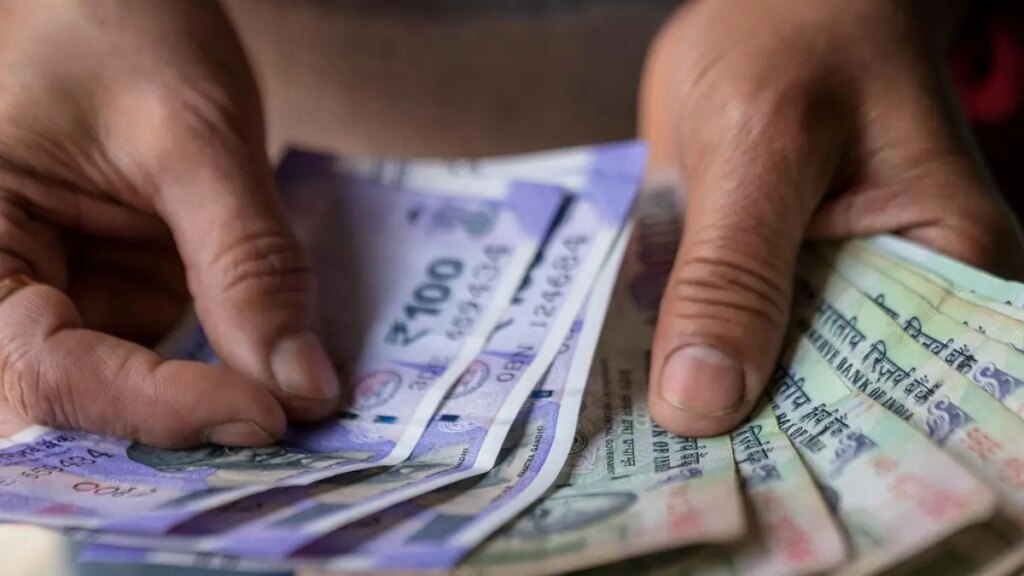 RBI likely intervened to cap pressure on rupee, say traders
